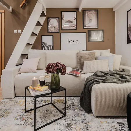 Elegant Loft In Lesser Town Near National Theatre By Easybnb Premium Appartement Prague