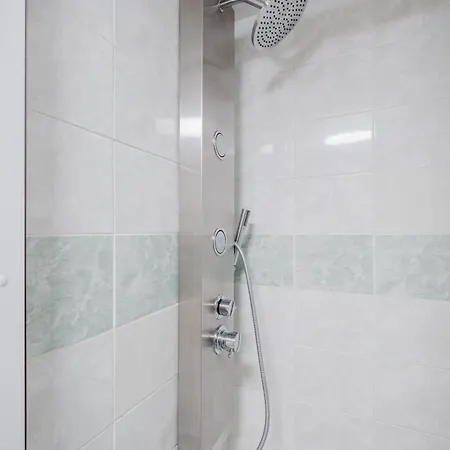 Elegant Loft Apartment In Lesser Town Near National Theatre By Easybnb Premium *